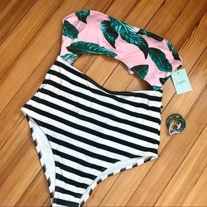 NWT Cupshe Pink Palm & Stripes Monokini